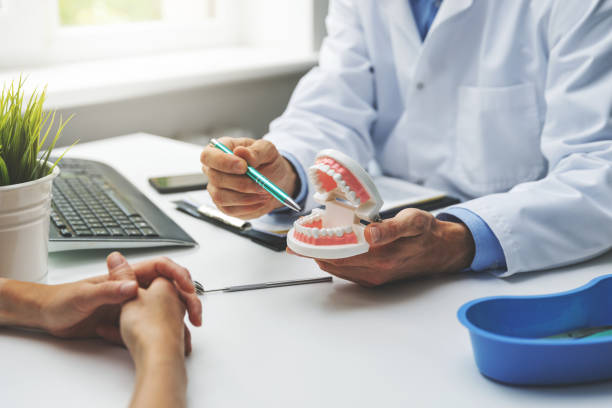 Best Emergency Dental Care  in Silver Springs Shores, FL